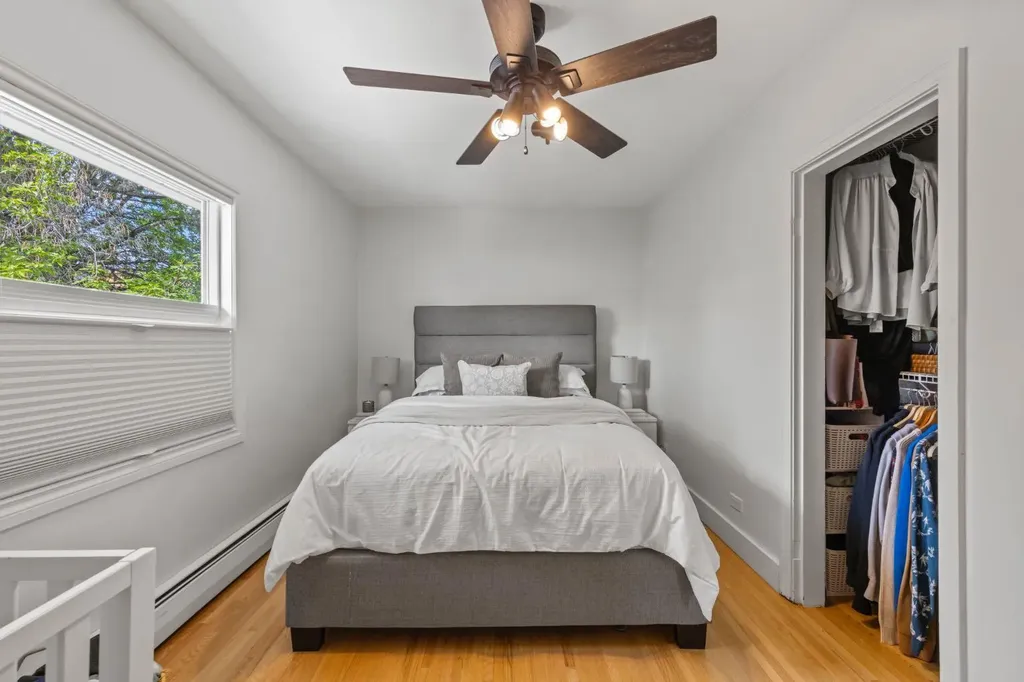 2615 17a Street SW Calgary AB T2T 4S7