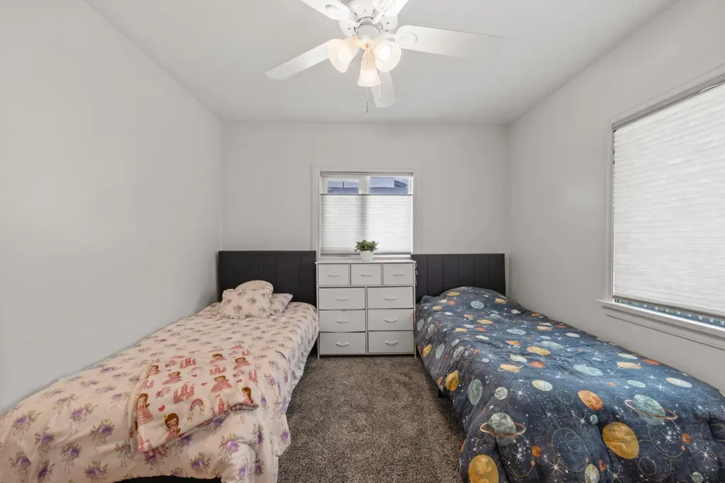 2615 17a Street SW Calgary AB T2T 4S7