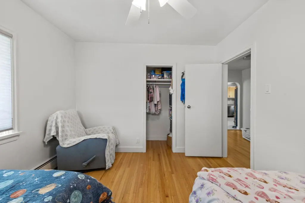 2615 17a Street SW Calgary AB T2T 4S7