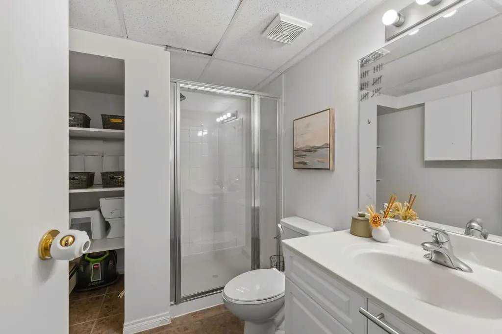 2615 17a Street SW Calgary AB T2T 4S7