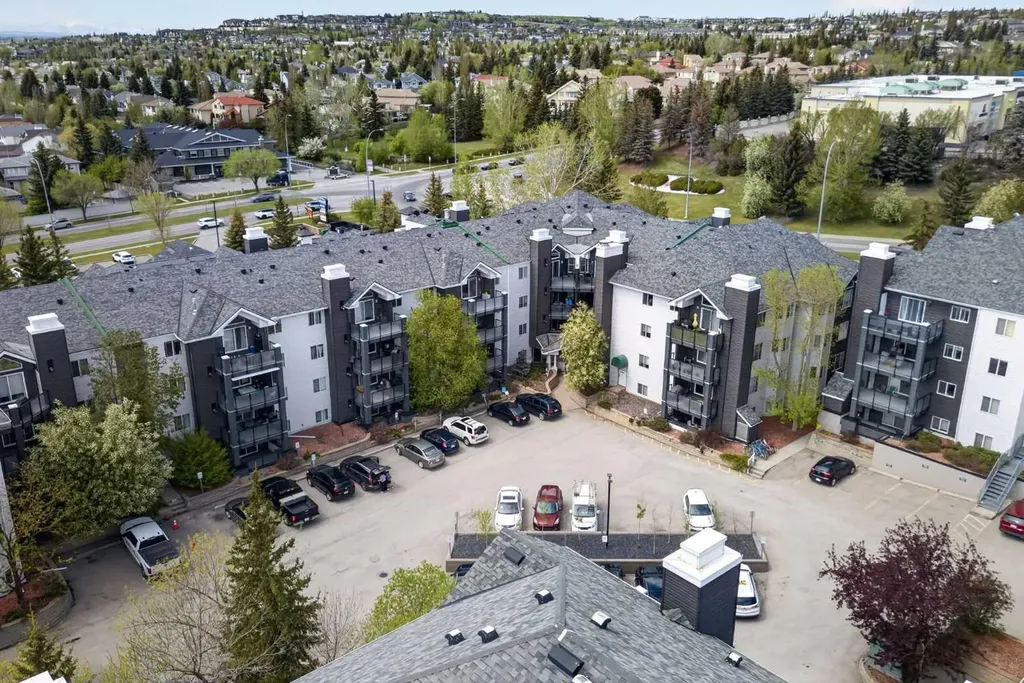 10 Sierra Morena Mews SW Calgary AB T3H 3K5