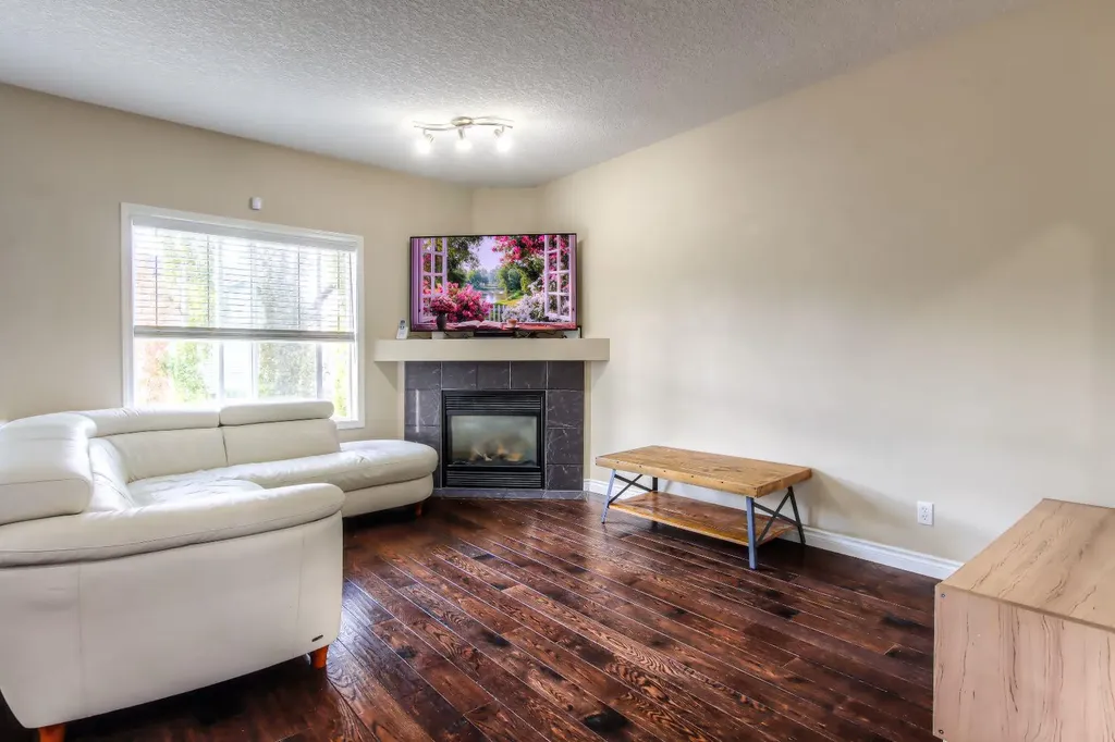 77 Weston Court SW Calgary AB T3H 5E7