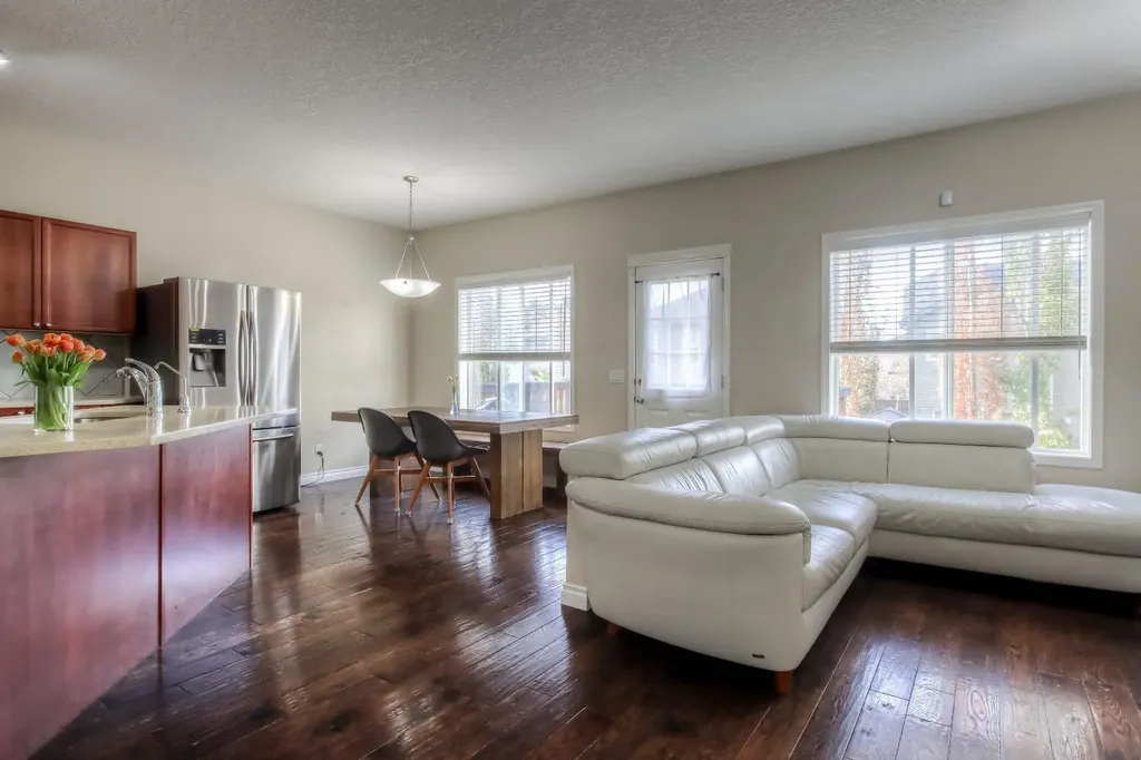 77 Weston Court SW Calgary AB T3H 5E7