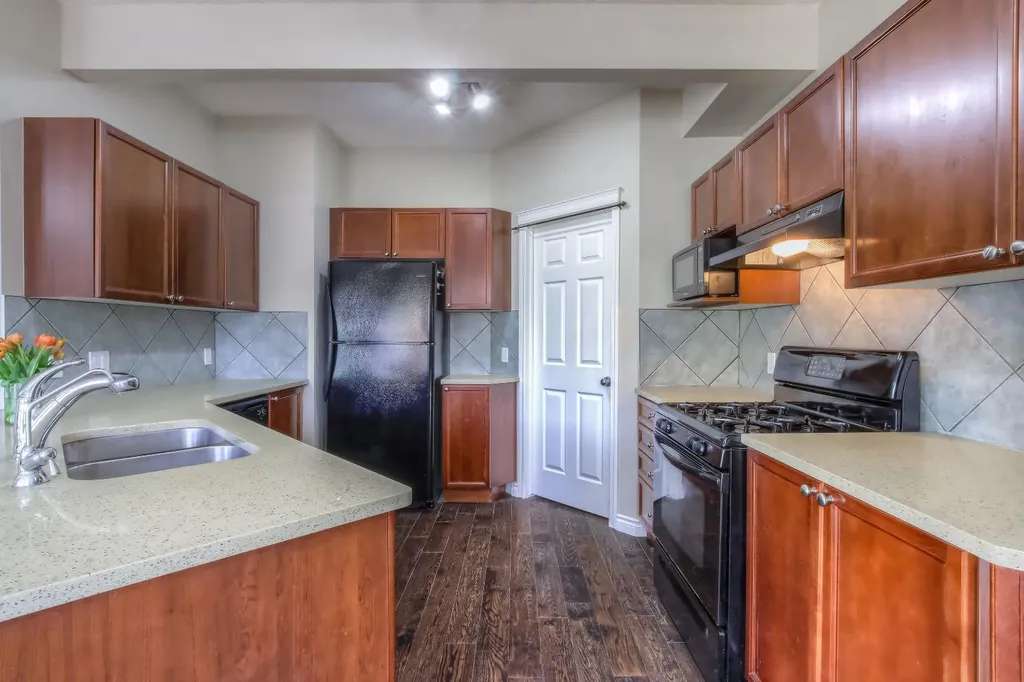77 Weston Court SW Calgary AB T3H 5E7