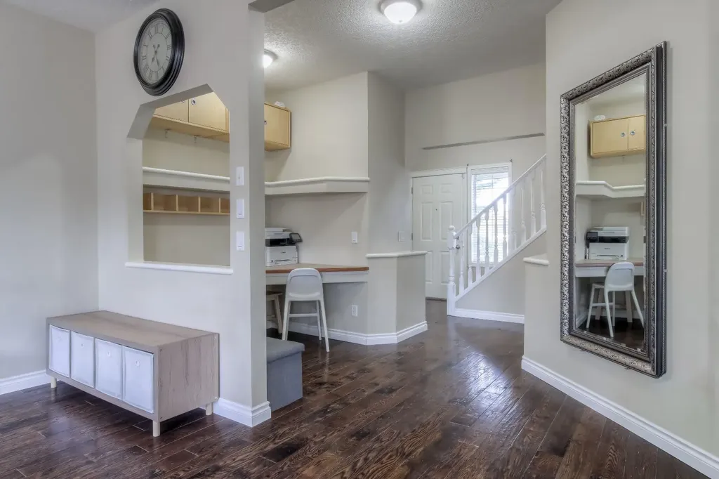 77 Weston Court SW Calgary AB T3H 5E7
