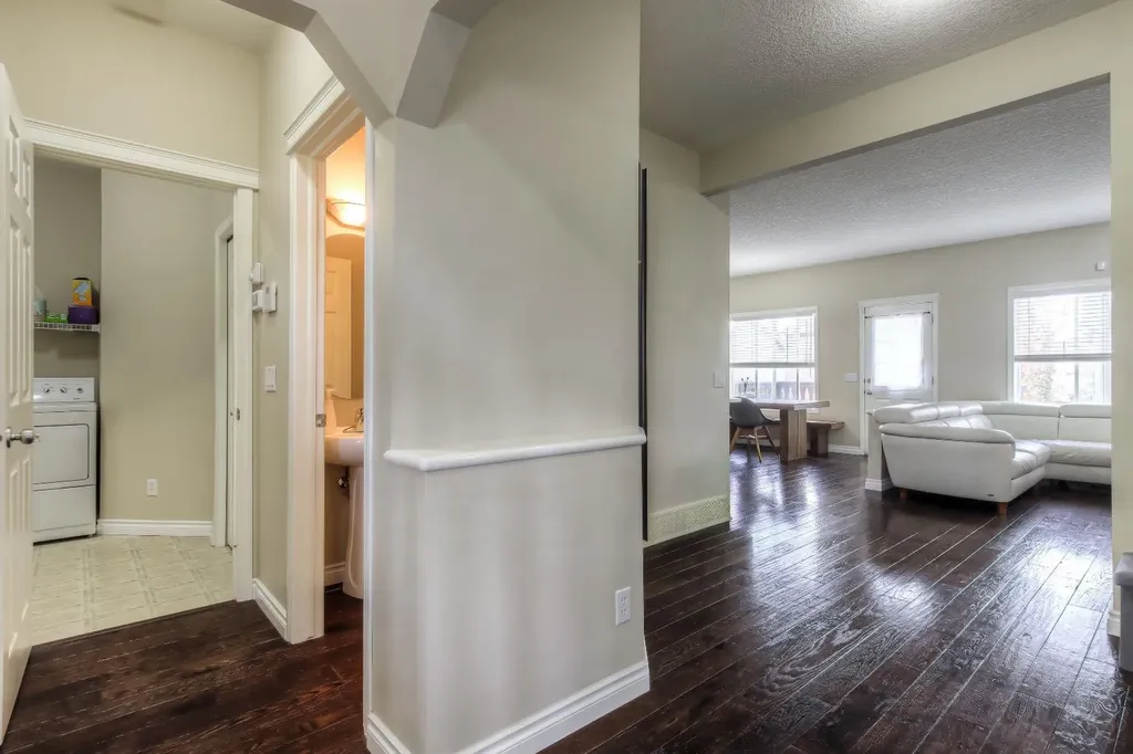 77 Weston Court SW Calgary AB T3H 5E7