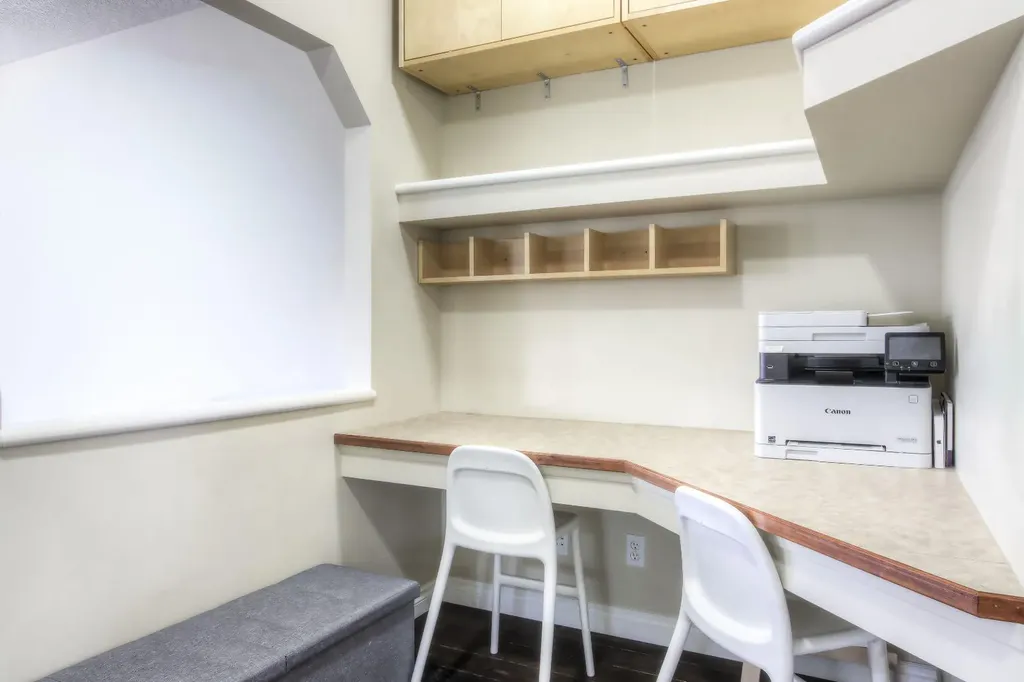 77 Weston Court SW Calgary AB T3H 5E7