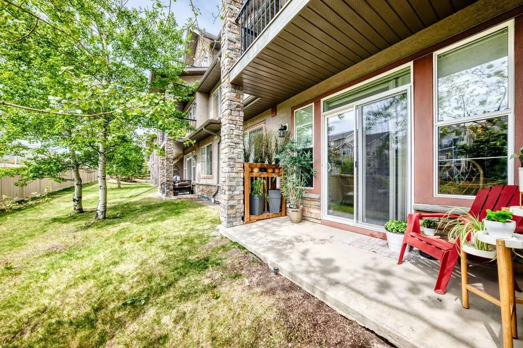 211 Aspen Stone Boulevard SW Calgary AB T3H 0K1