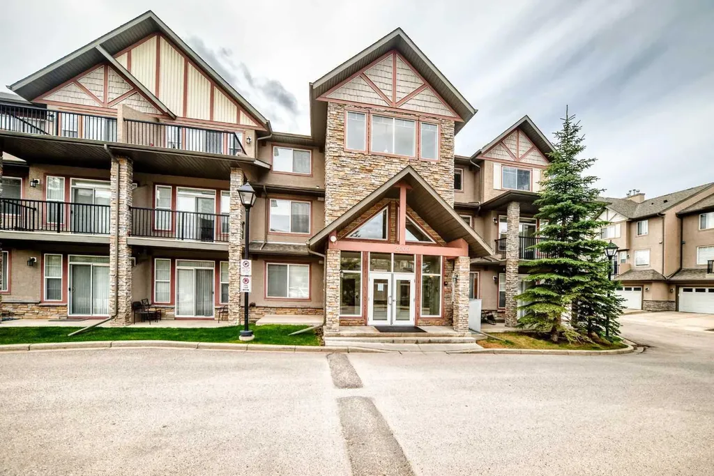 211 Aspen Stone Boulevard SW Calgary AB T3H 0K1