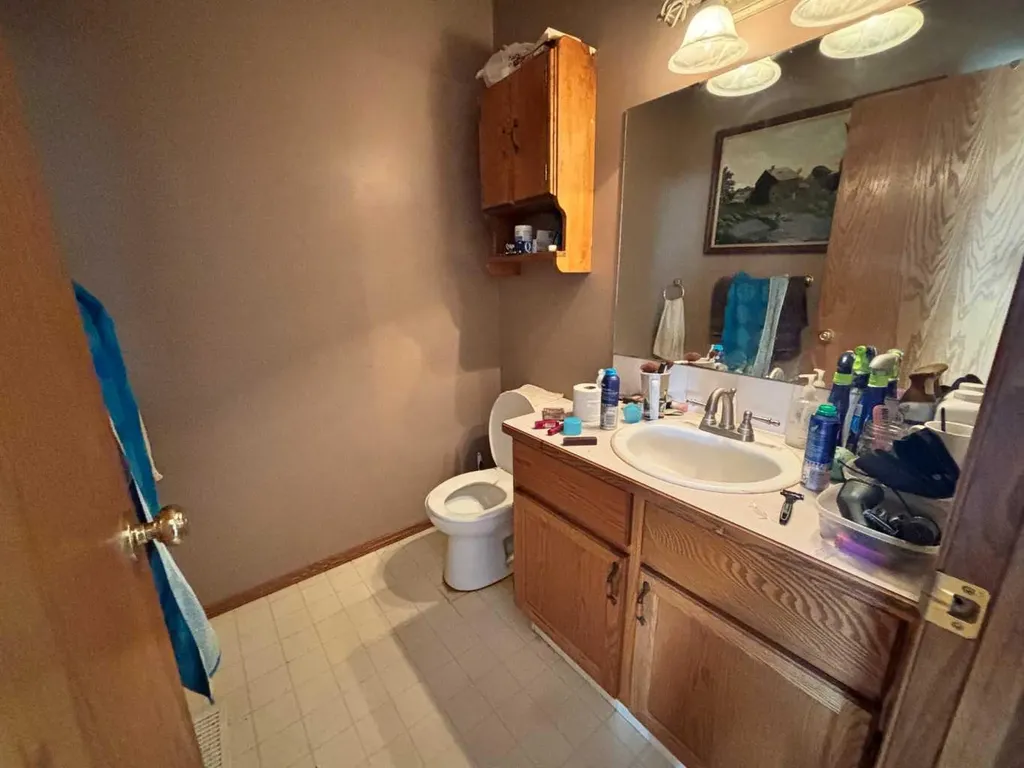 52 Country Ridge Close Lacombe AB T4L 1H2