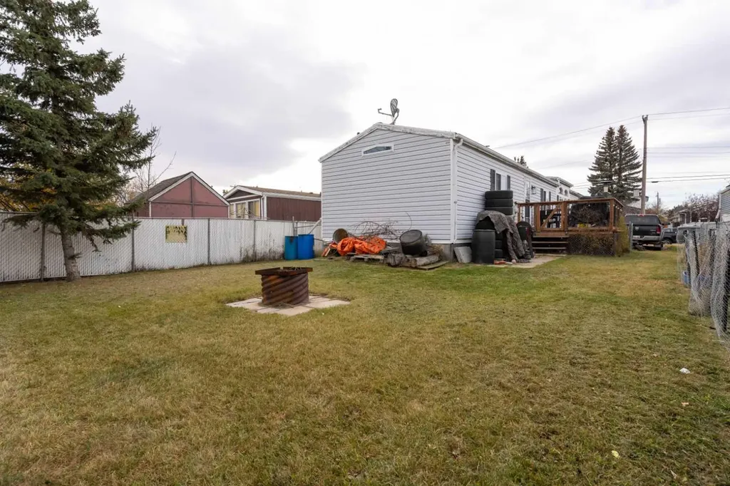 5233 47 Street Camrose AB T4V 1K3