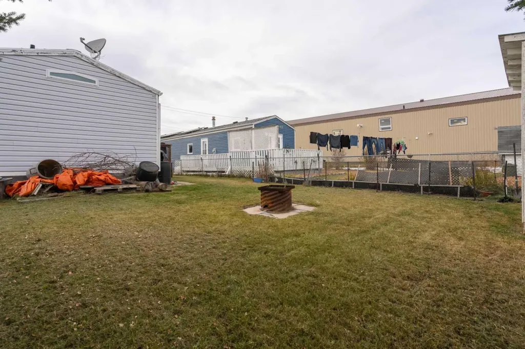 5233 47 Street Camrose AB T4V 1K3