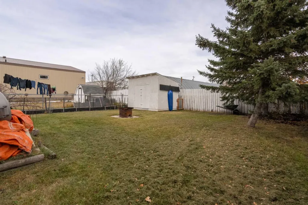 5233 47 Street Camrose AB T4V 1K3