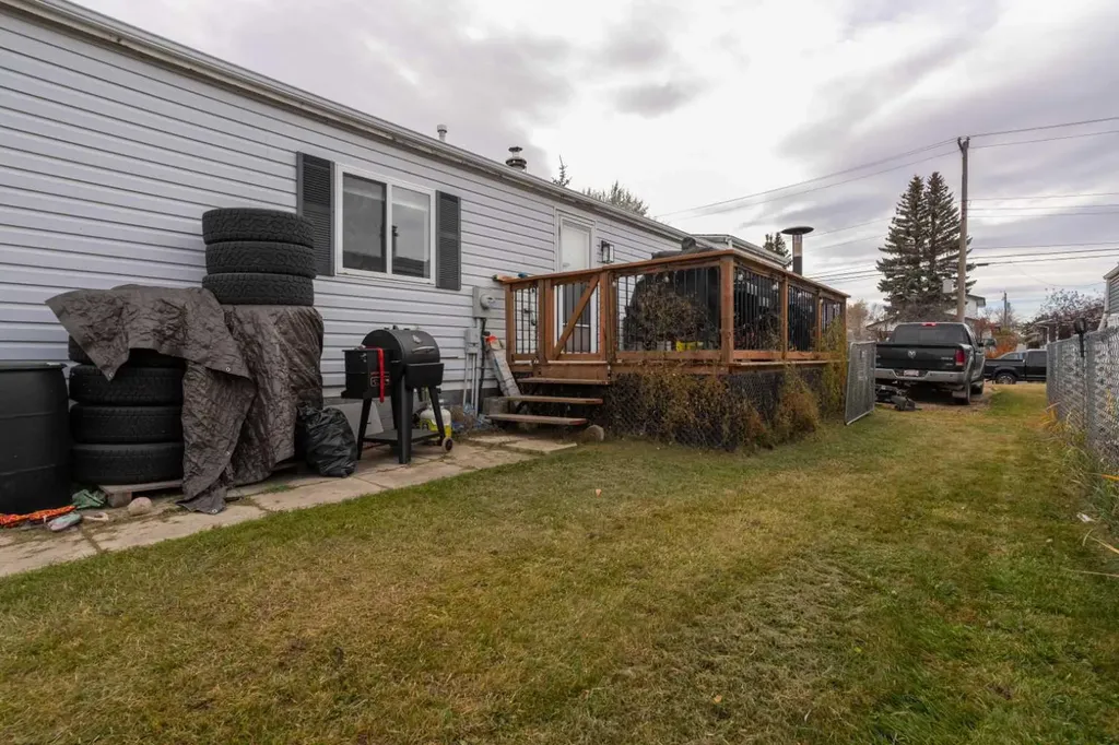 5233 47 Street Camrose AB T4V 1K3