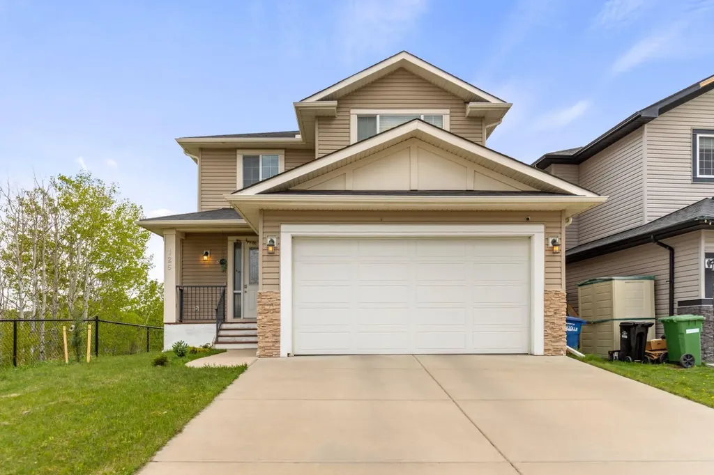 126 Bayview Street SW Airdrie AB T4B 3V1