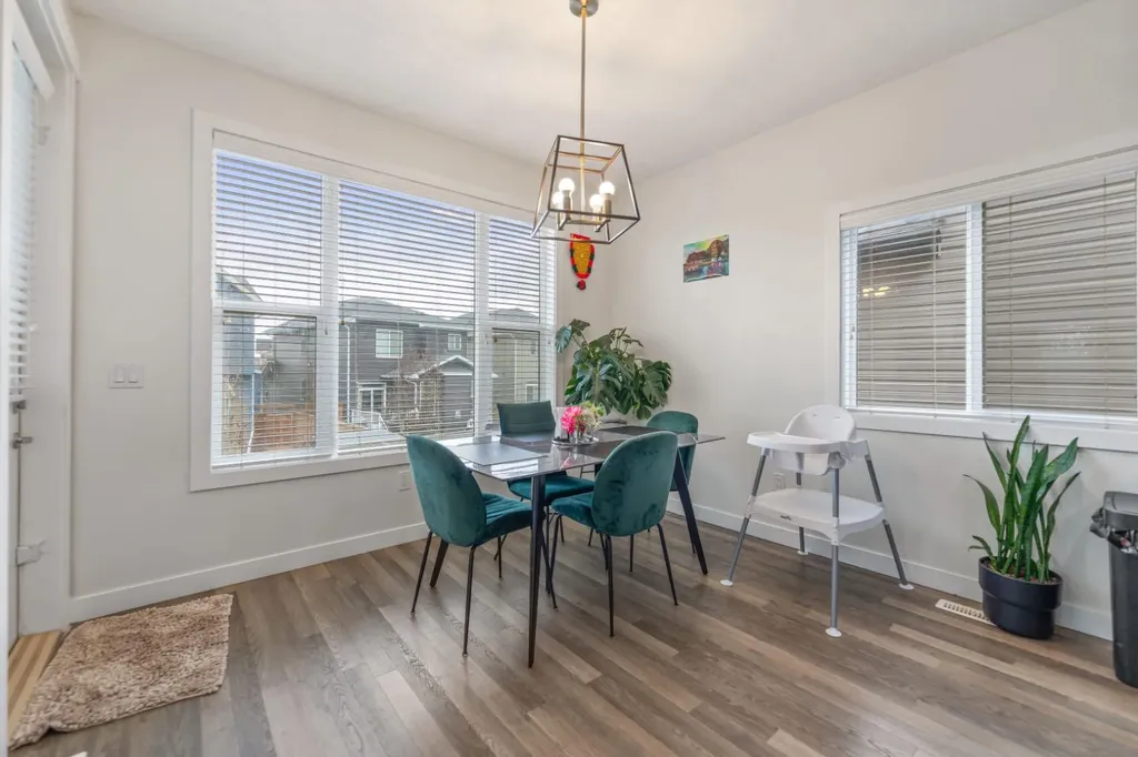 126 Bayview Street SW Airdrie AB T4B 3V1
