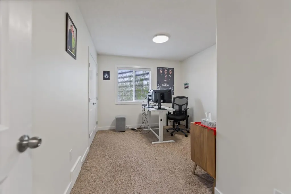 126 Bayview Street SW Airdrie AB T4B 3V1