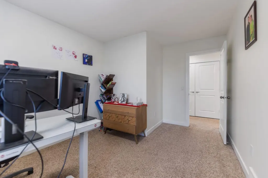 126 Bayview Street SW Airdrie AB T4B 3V1