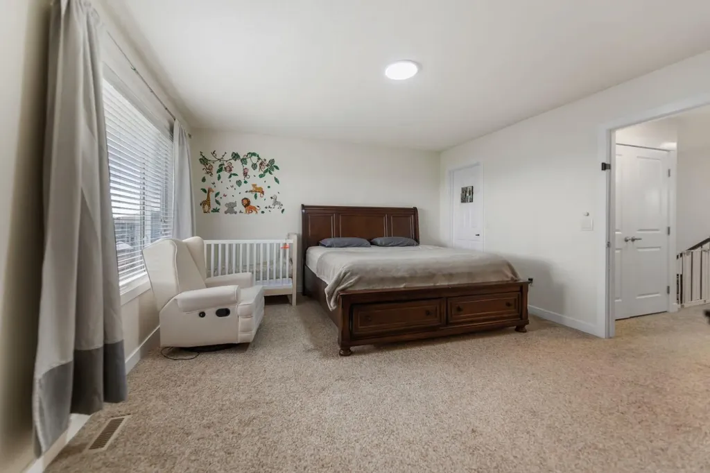 126 Bayview Street SW Airdrie AB T4B 3V1