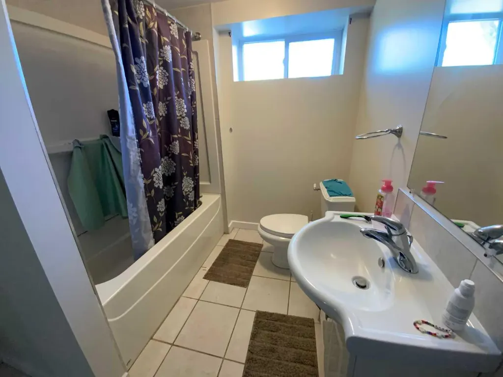 422 Arena Avenue Trochu AB T0M 2C0