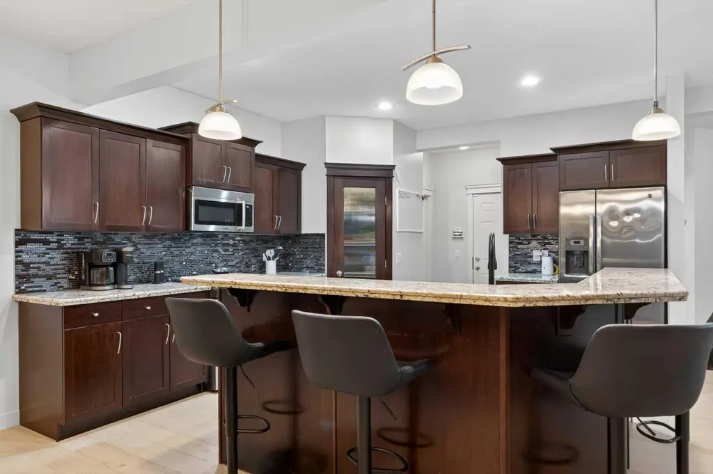 9 Westridge Way Okotoks AB T1S 0K1