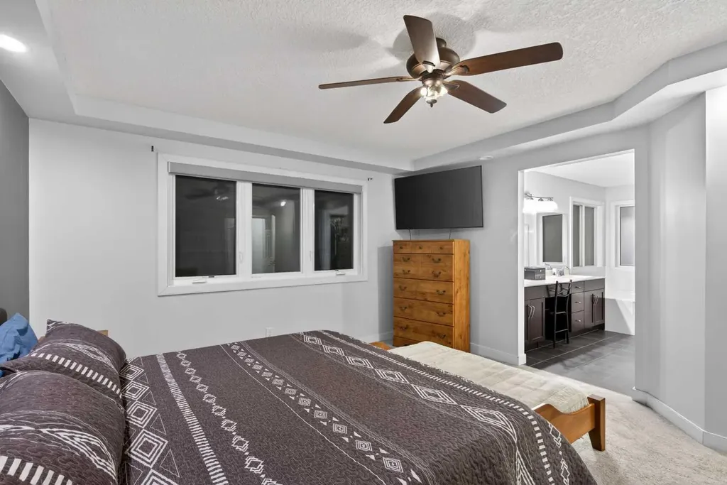 9 Westridge Way Okotoks AB T1S 0K1