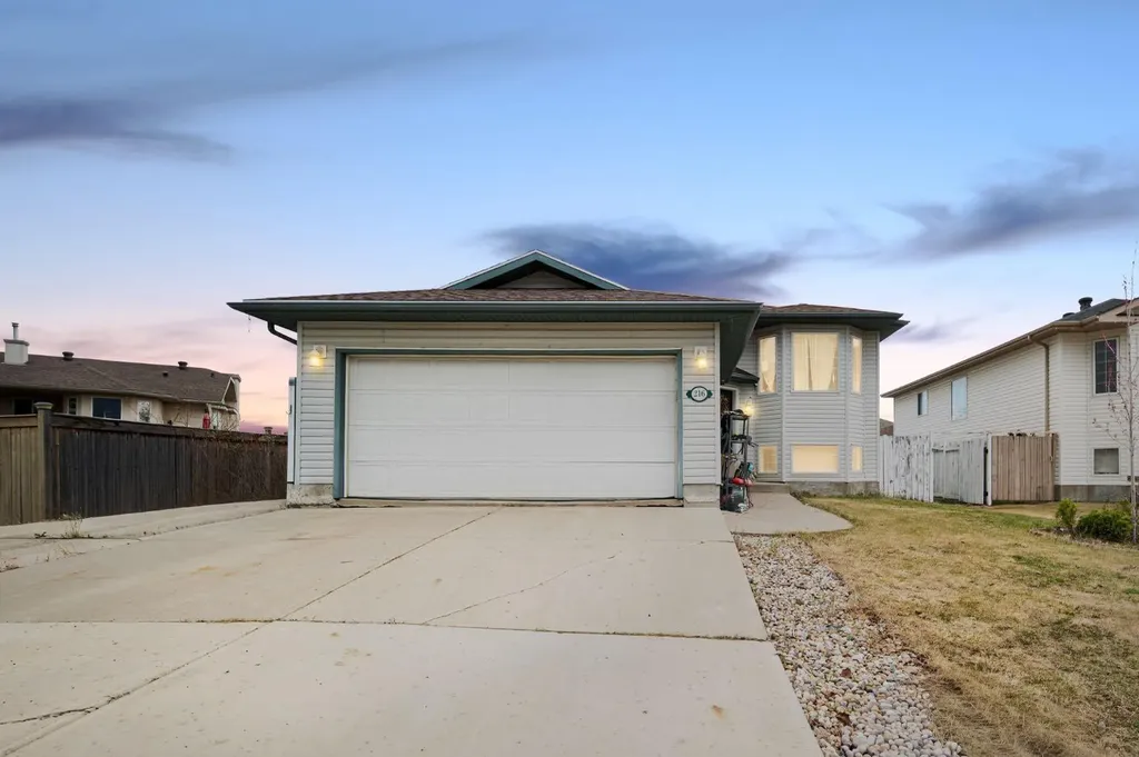 216 Eglert Drive Fort Mcmurray AB T9K 1V2