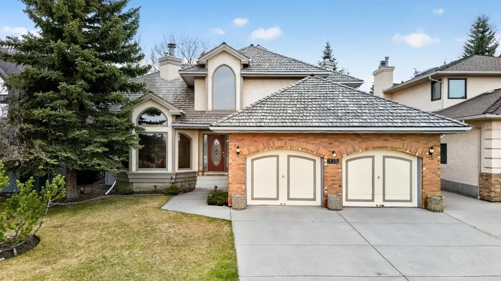 935 Shawnee Drive SW Calgary AB T2Y 2G9