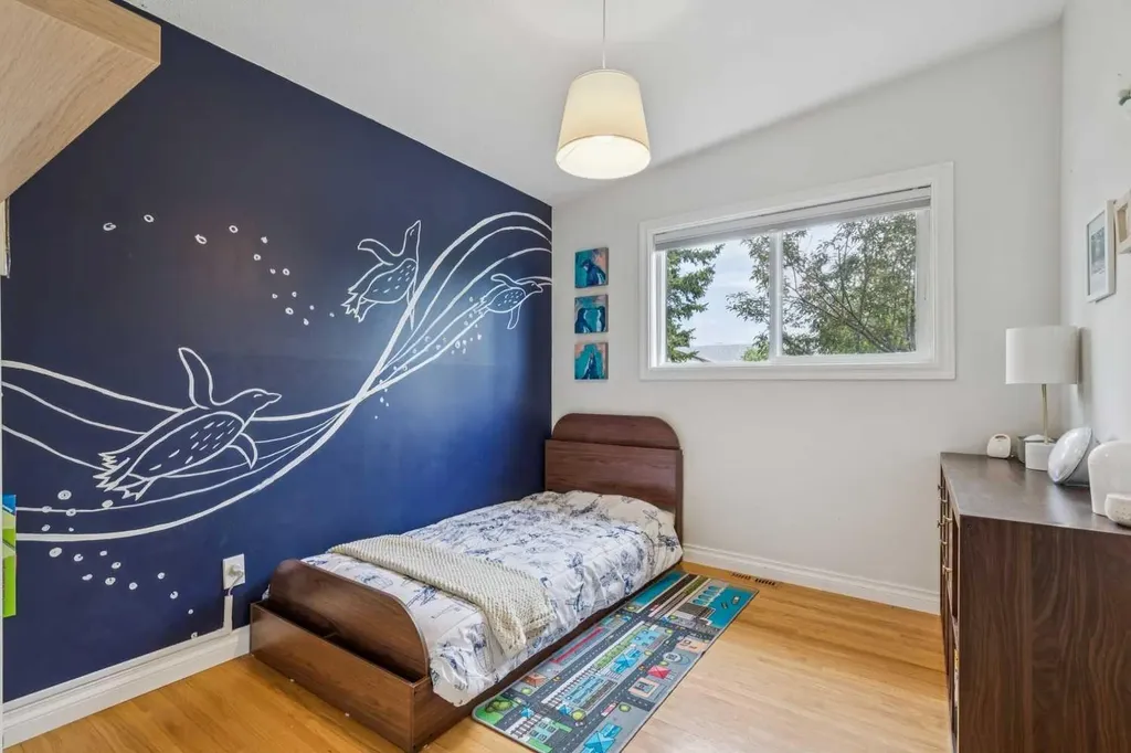 10651 Shillington Crescent SW Calgary AB T2W 0N8