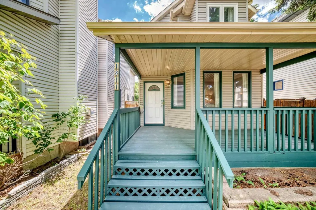 1811 24 Avenue NW Calgary AB T2M 1Z3