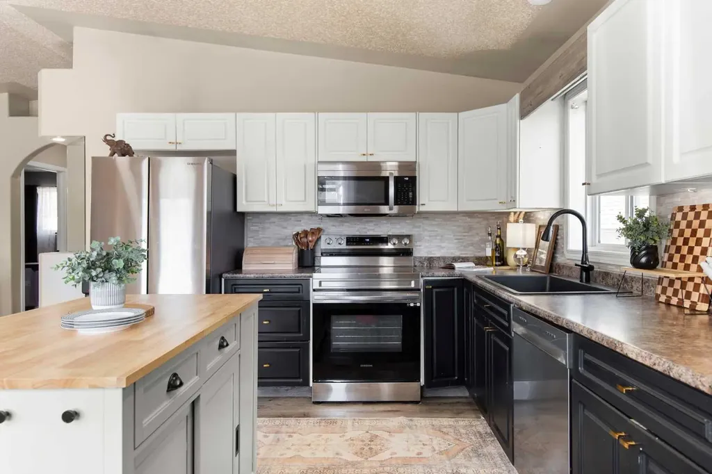 541E Allowance Avenue SE Medicine Hat AB T1A3E5