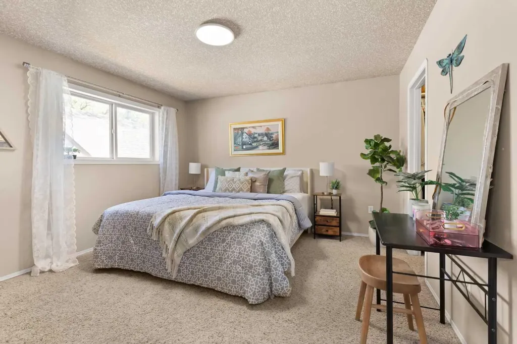541E Allowance Avenue SE Medicine Hat AB T1A3E5