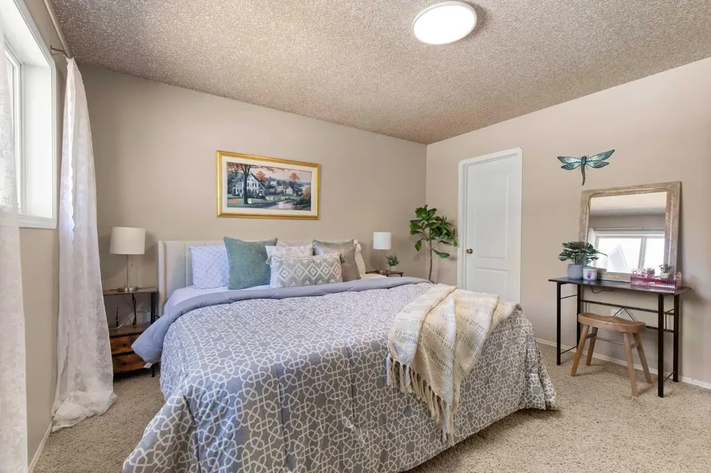 541E Allowance Avenue SE Medicine Hat AB T1A3E5