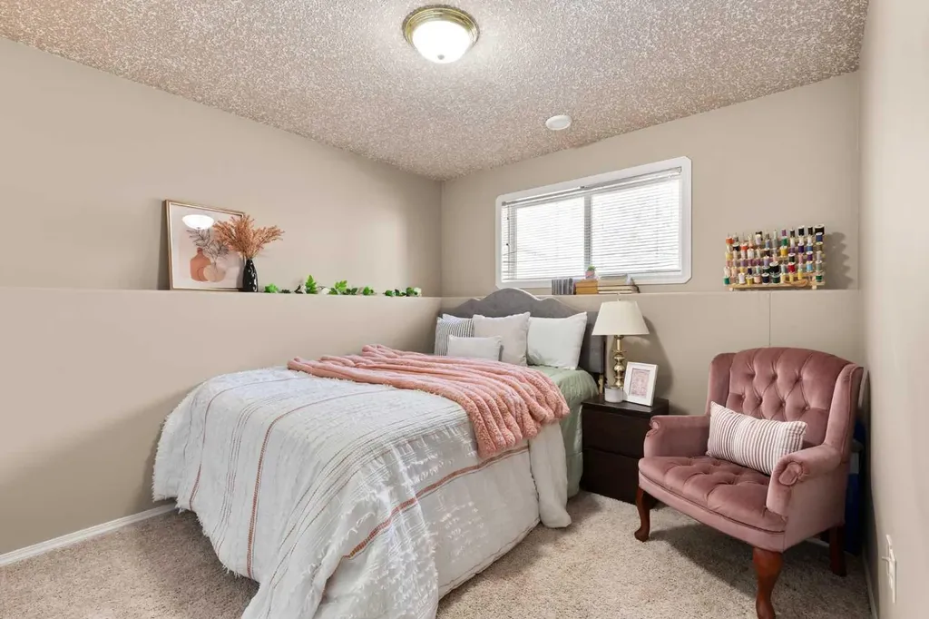 541E Allowance Avenue SE Medicine Hat AB T1A3E5