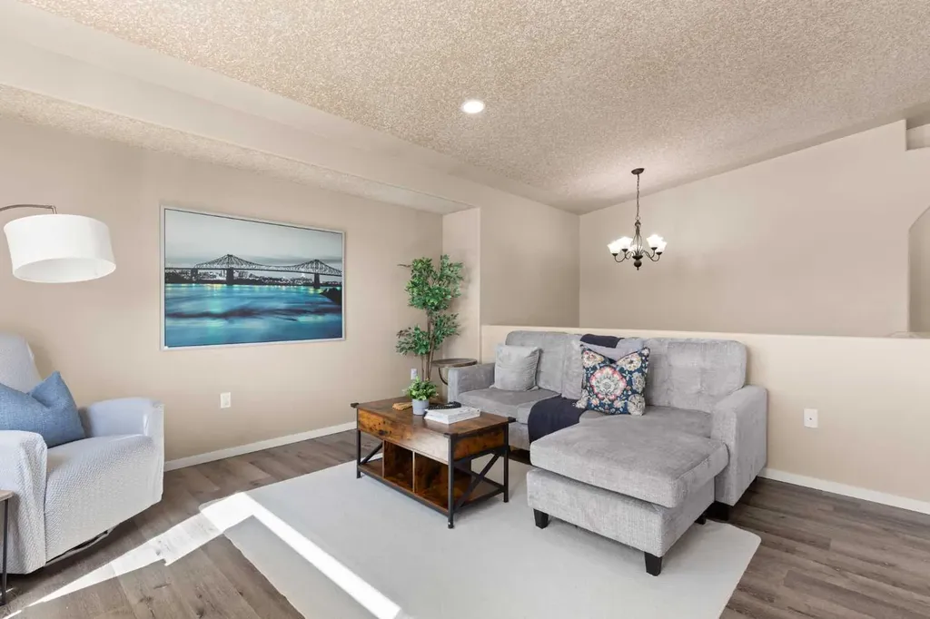 541E Allowance Avenue SE Medicine Hat AB T1A3E5