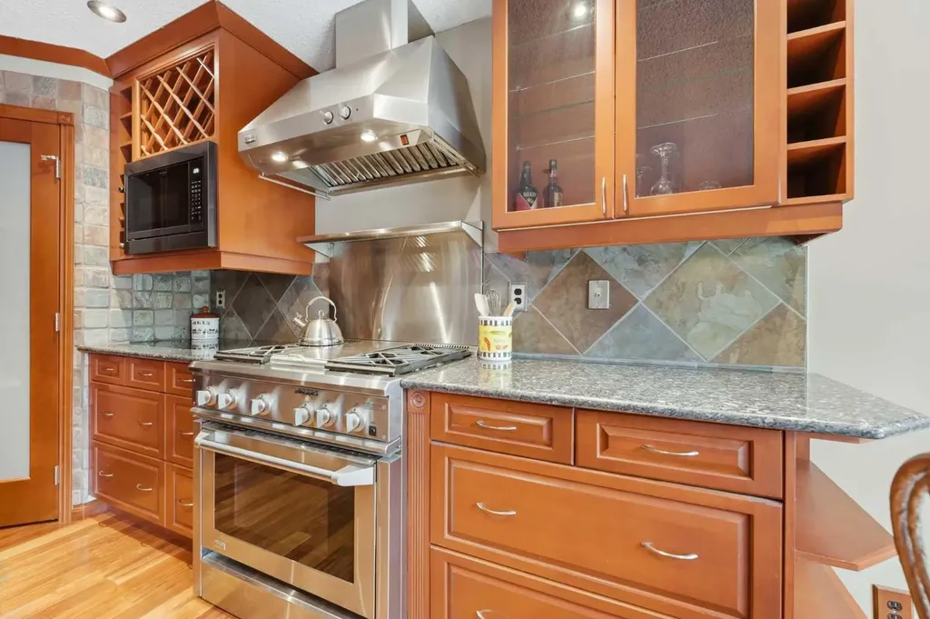 61 Millview Park SW Calgary AB T2Y 3Y3