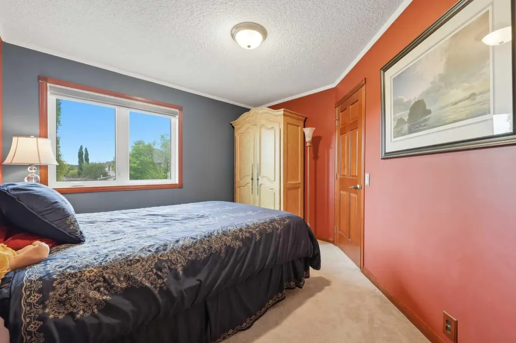 61 Millview Park SW Calgary AB T2Y 3Y3