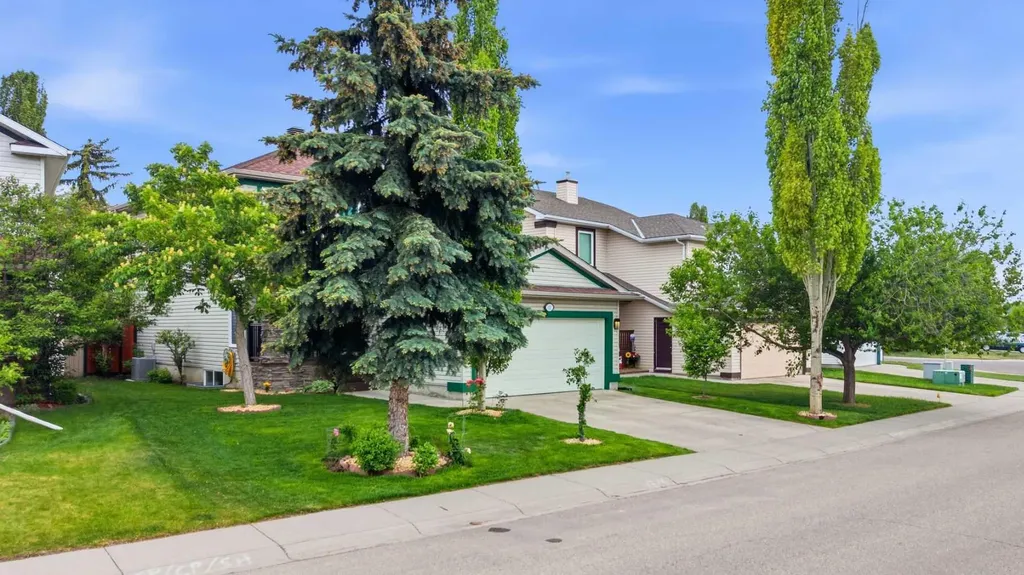 61 Millview Park SW Calgary AB T2Y 3Y3