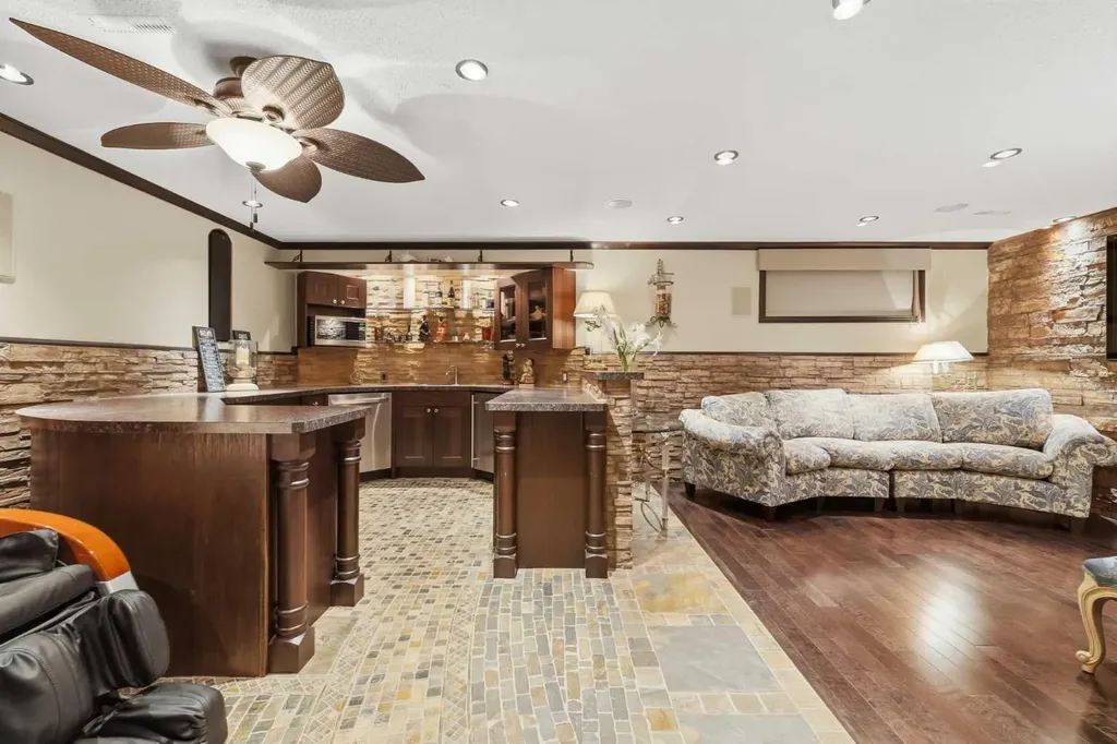 61 Millview Park SW Calgary AB T2Y 3Y3