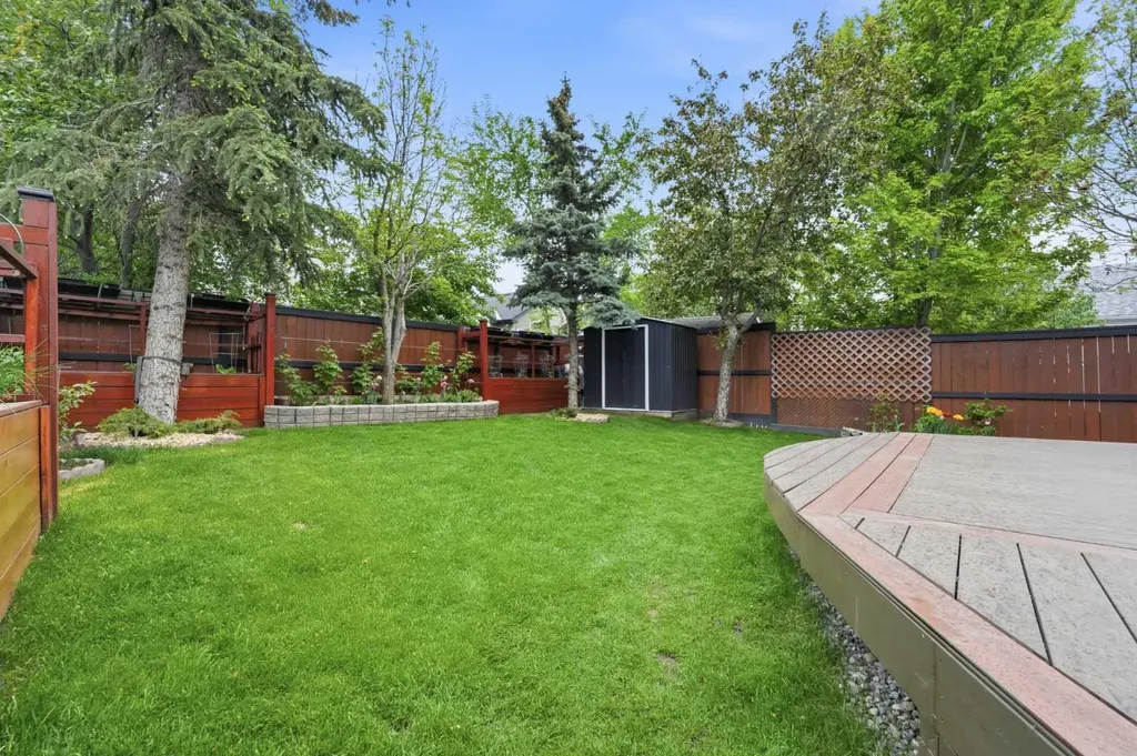 61 Millview Park SW Calgary AB T2Y 3Y3