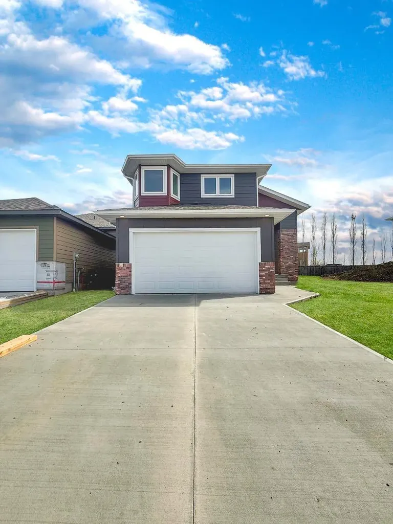 220 Greenwood Road Coalhurst AB T0L 0V2