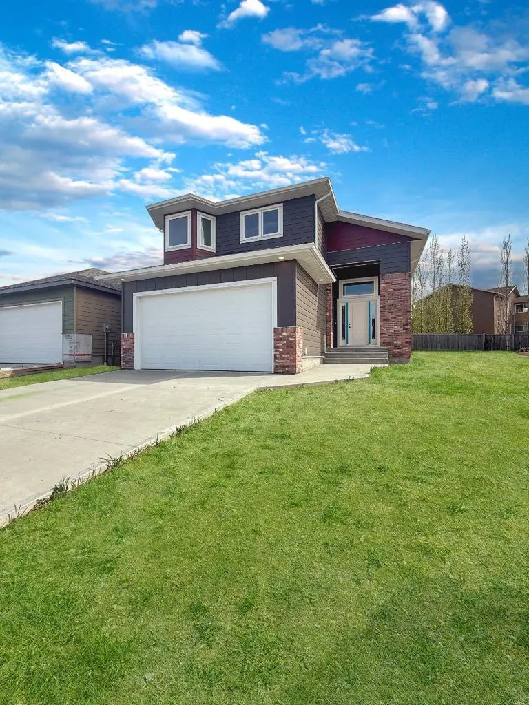 220 Greenwood Road Coalhurst AB T0L 0V2