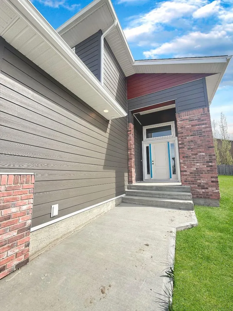 220 Greenwood Road Coalhurst AB T0L 0V2