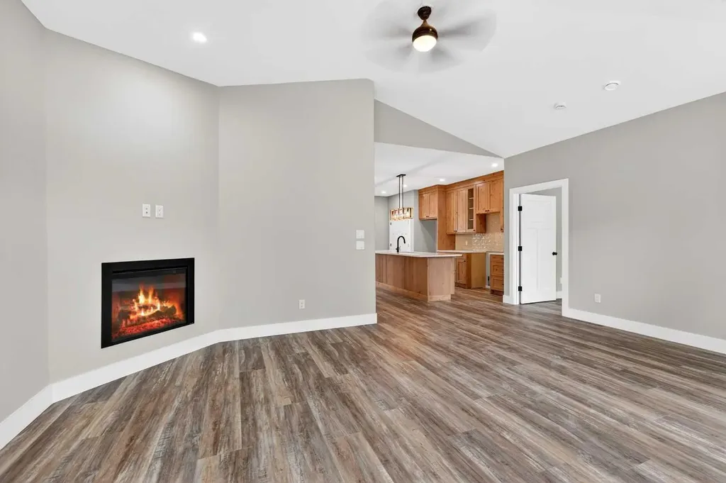 610 4 Avenue SW Sundre AB T0M1X0