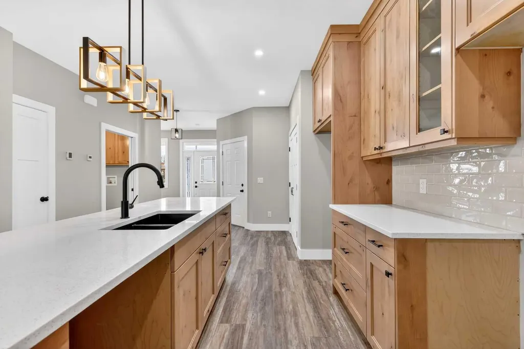 610 4 Avenue SW Sundre AB T0M1X0