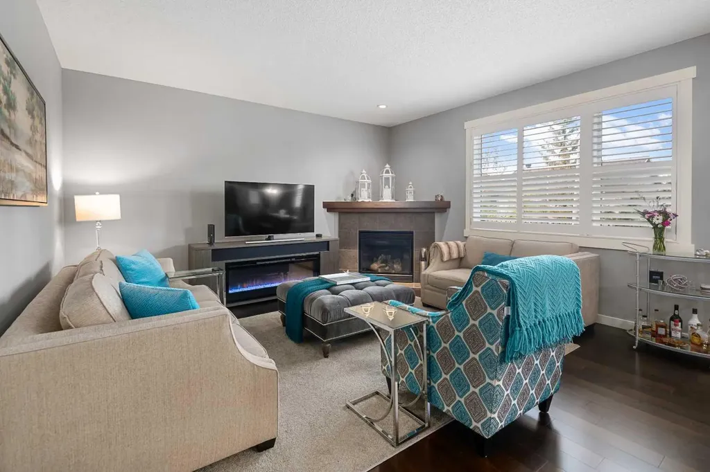 124 Evergreen Circle SW Calgary AB T2Y 0C1