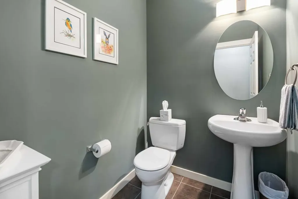 124 Evergreen Circle SW Calgary AB T2Y 0C1