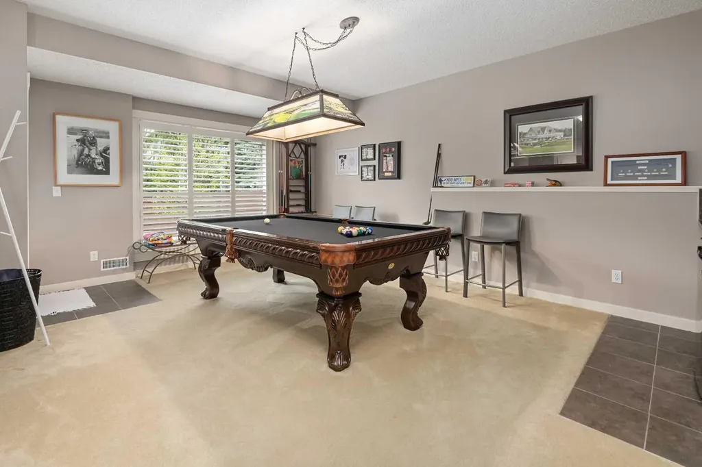 124 Evergreen Circle SW Calgary AB T2Y 0C1