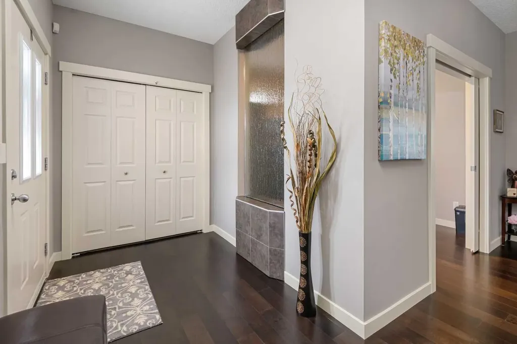 124 Evergreen Circle SW Calgary AB T2Y 0C1