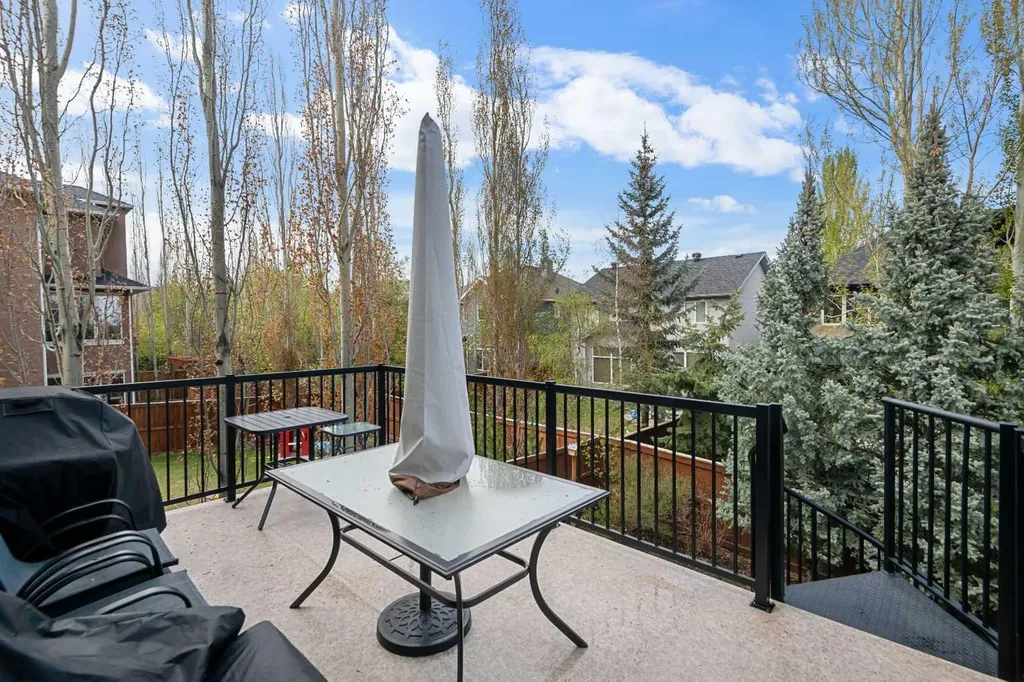124 Evergreen Circle SW Calgary AB T2Y 0C1
